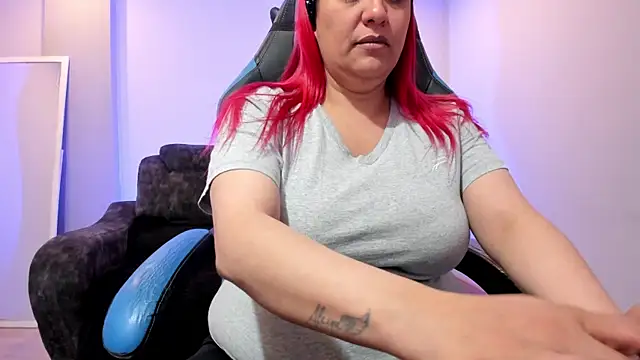 Sammy owens  online show from October 25, 12:35 pm