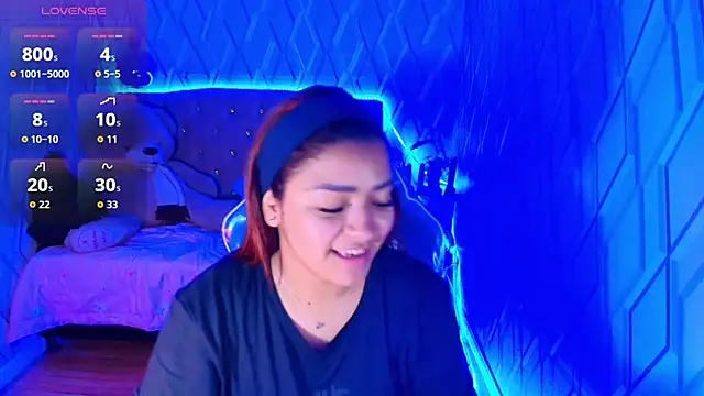 NicolleTaylor online show from November 20, 3:51 am