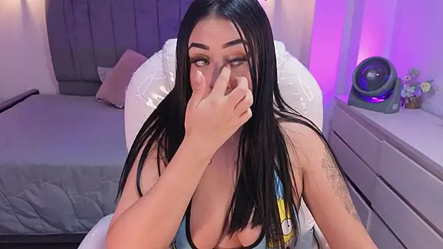 iam sofiia online show from April 17, 9:50 pm