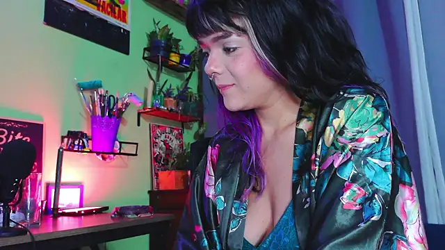 purple em69 online show from October 9, 7:56 am