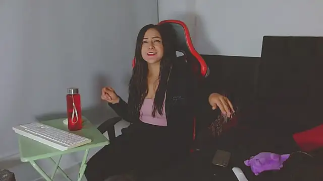 Noamartin  online show from March 15, 1:29 am