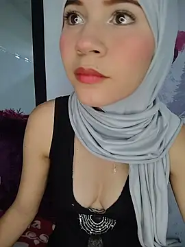 hanaa 18 online show from November 18, 2:07 pm