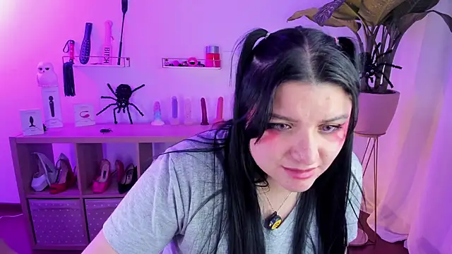 catha cat online show from October 31, 8:24 pm