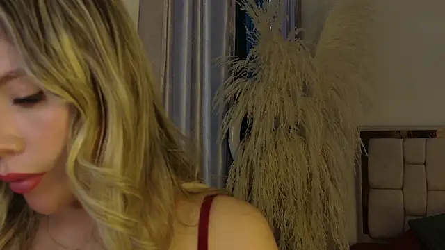 Ammy Castro online show from April 19, 9:50 pm