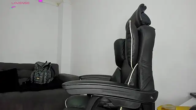 deyy madissonn online show from April 20, 8:34 pm