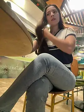 LittleDoll    online show from April 5, 5:56 pm