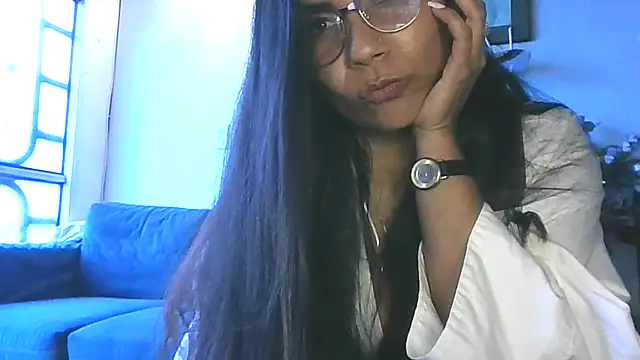 Luna Dumont online show from April 15, 7:58 pm