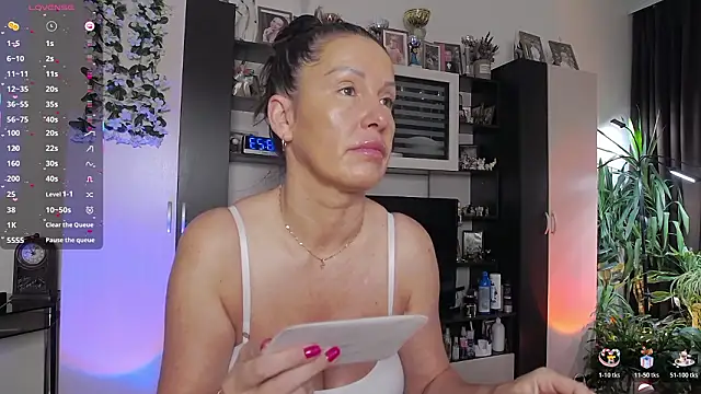 SheilaRyan online show from March 10, 5:22 am