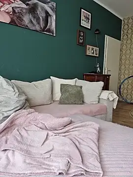 EmilyDiazofficial online show from March 4, 1:50 pm