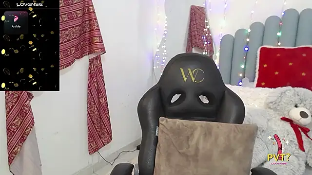 lakshmiraniii online show from March 10, 11:58 am