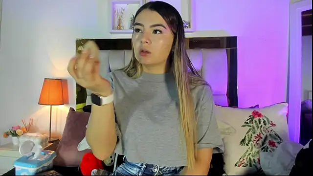 emmy r online show from December 22, 12:08 pm