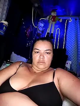 Horny kaylee online show from December 19, 11:08 pm