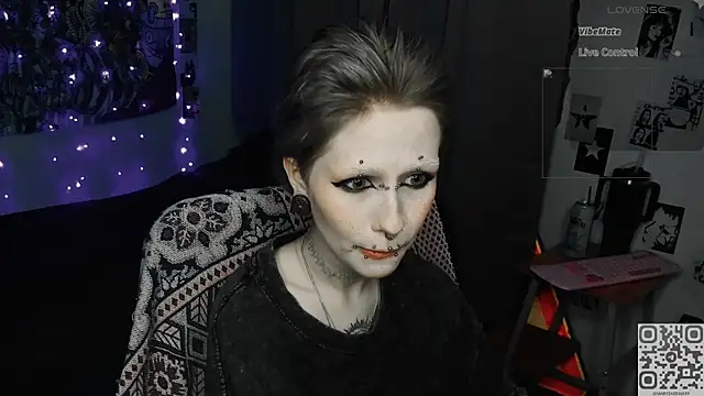 say mary online show from April 27, 6:38 pm