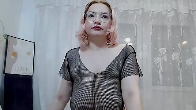 Catlady333 online show from September 22, 3:38 am