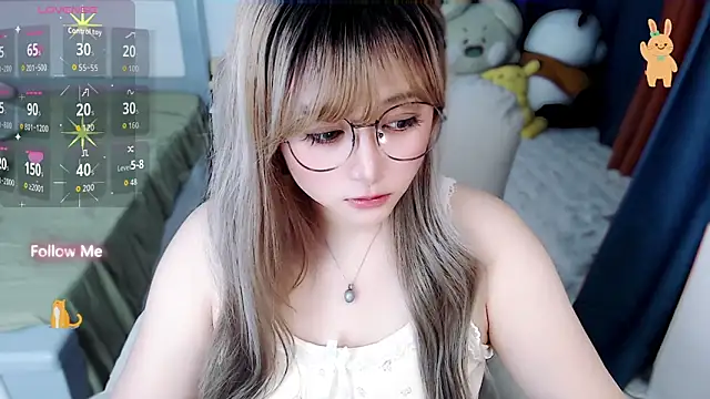 Snapshot of Sweet-18wanwan chatting on October 3, 1:27 pm Sweet-18wanwan online show from October 3, 1:27 pm