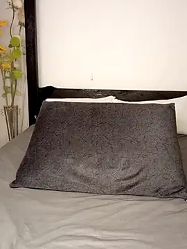 rosey cheeks online show from October 2, 1:43 am