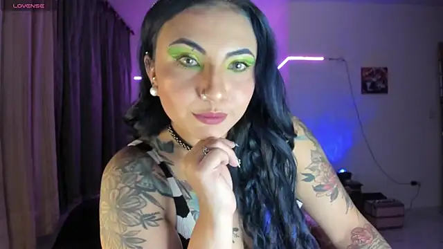 black wiidow online show from April 7, 3:08 am