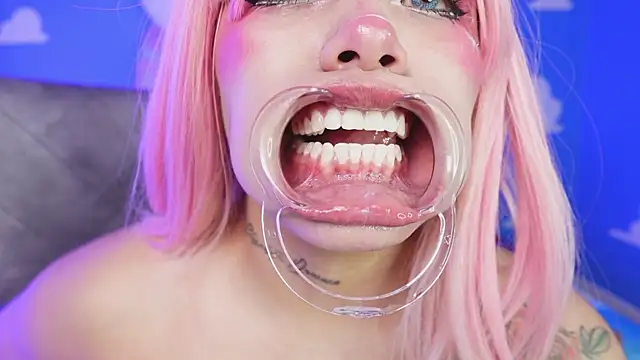 miss keisi online show from April 18, 7:58 pm