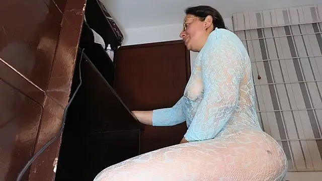 antonellagold43 online show from March 28, 8:36 am