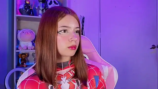 EmilyMiller  online show from December 15, 4:01 pm