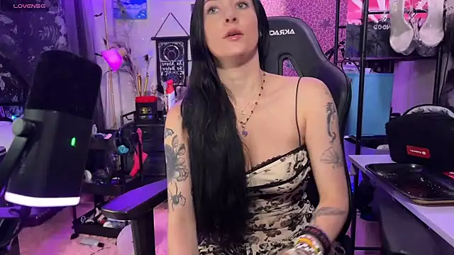 marleymaxwell online show from August 3, 4:49 am