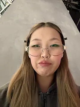 Aiko Yumi online show from October 26, 6:36 pm