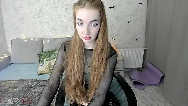 LissaCain online show from October 29, 3:00 am