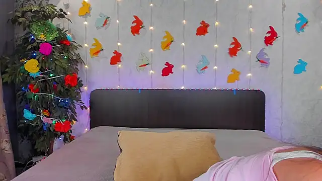 Milana Crystal  online show from April 11, 7:14 am