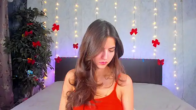 Milana Crystal  online show from December 17, 7:45 am