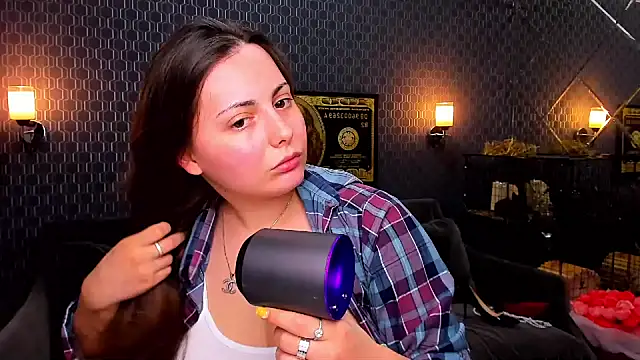 Snapshot of _extraterrestrial_ chatting on October 17, 7:28 pm  extraterrestrial  online show from October 17, 7:28 pm