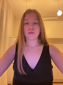 Eva Weyne online show from February 27, 9:47 pm