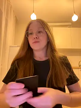 Snapshot of Eva_Weyne chatting on October 23, 7:09 pm Eva Weyne online show from October 23, 7:09 pm