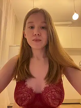 Eva Weyne online show from February 7, 8:24 pm