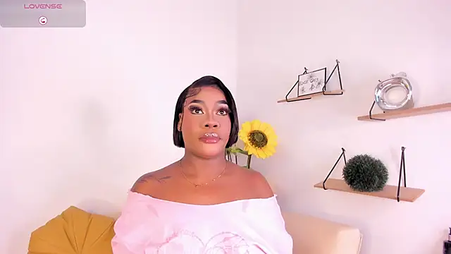 LexiieGrey online show from July 23, 4:15 pm