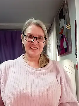 irinamaux online show from February 14, 11:12 am