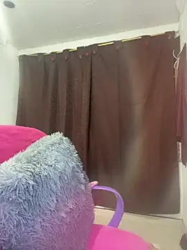 CristalGmez online show from March 12, 5:10 am