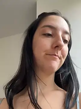  Juliette online show from April 21, 8:32 am