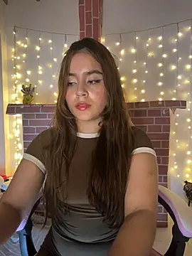 Juanelopez1 online show from July 6, 4:40 am