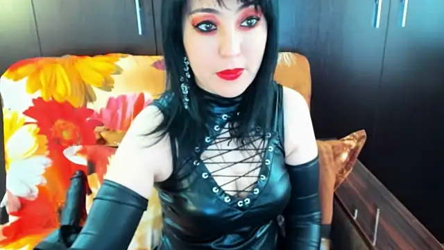 DaisyMun online show from November 29, 4:49 am