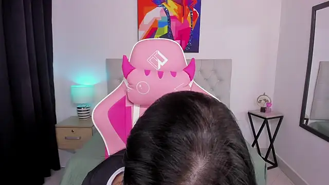 KristalFoxx online show from December 22, 10:18 am