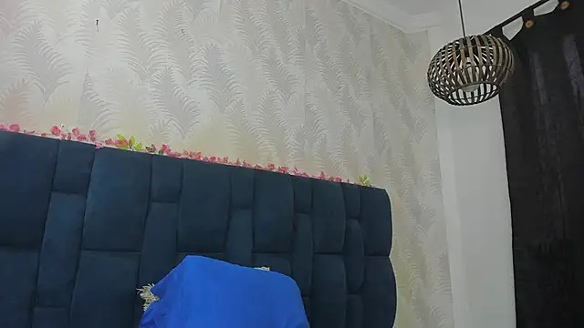 Ammy Connor1 online show from April 20, 8:56 pm