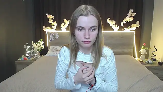 MargaritaKiss online show from April 12, 8:00 pm