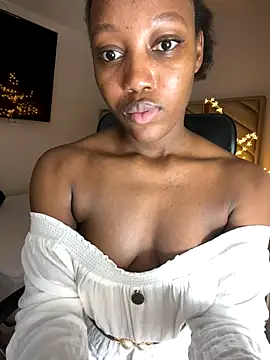 Snapshot of kellya_ chatting on October 26, 12:06 am kellya  online show from October 26, 12:06 am