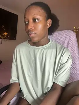Snapshot of kellya_ chatting on September 12, 11:45 pm kellya  online show from September 12, 11:45 pm