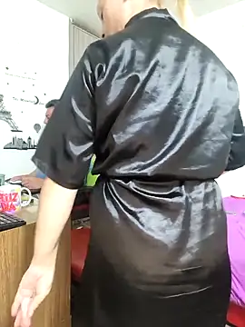 hotandfierylatinos2023 online show from November 9, 10:44 am