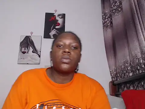 Whimsicalwillow online show from October 30, 9:49 pm