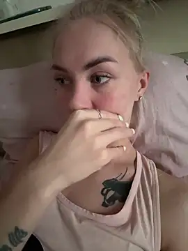 DreamGirl-777 online show from December 2, 9:33 am