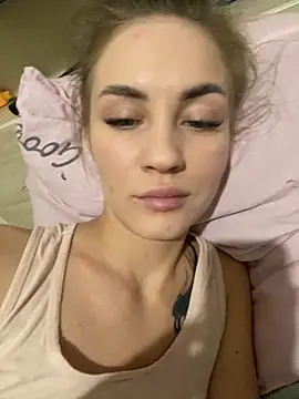 DreamGirl-777 online show from November 22, 2:09 pm