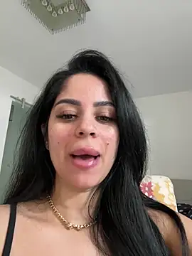  adelle online show from April 9, 9:48 am