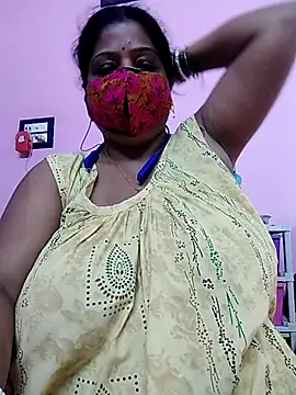 Snapshot of Kayra_34 chatting on October 6, 3:23 am Kayra 34 online show from October 6, 3:23 am